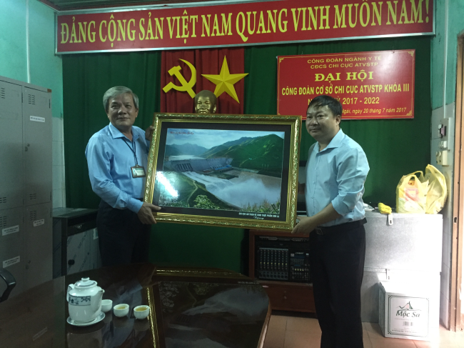 Chi cục ATVSTP Quảng Ngãi làm việc với Đoàn kiểm tra chéo của Chi Cục ATVSTP tỉnh Sơn La
