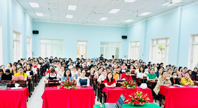 Tập huấn bảo đảm an toàn thực phẩm bếp ăn tập thể trường học trên địa bàn huyện Bình Sơn năm 2024